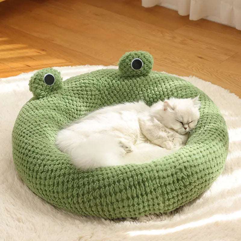 Small Pet Bed | Cozy Frog Pet Nest for Cats & Dogs (Plush, Warm, Winter-Ready, Under 5kg)
